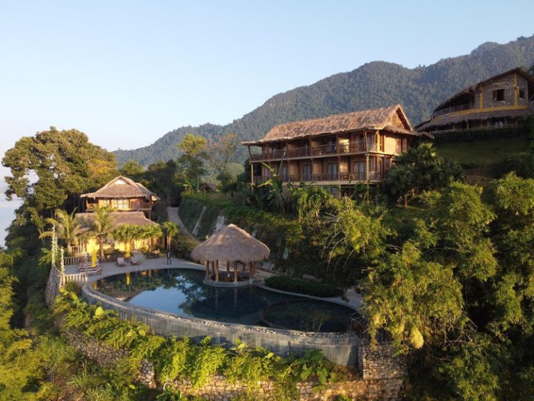 Review resort Hòa Bình view cực đẹp, chất lượng nhất năm 2026