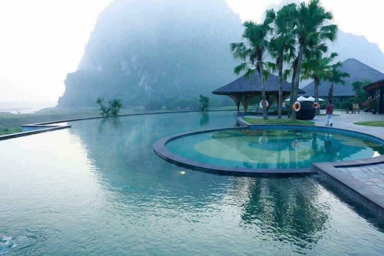 Kinh nghiệm du lịch suối nước nóng Hòa Bình đầy đủ chi tiết