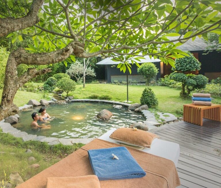 Bảng Giá Onsen Villas Hòa Bình – Combo Tắm Khoáng & Ăn Uống Ưu Đãi