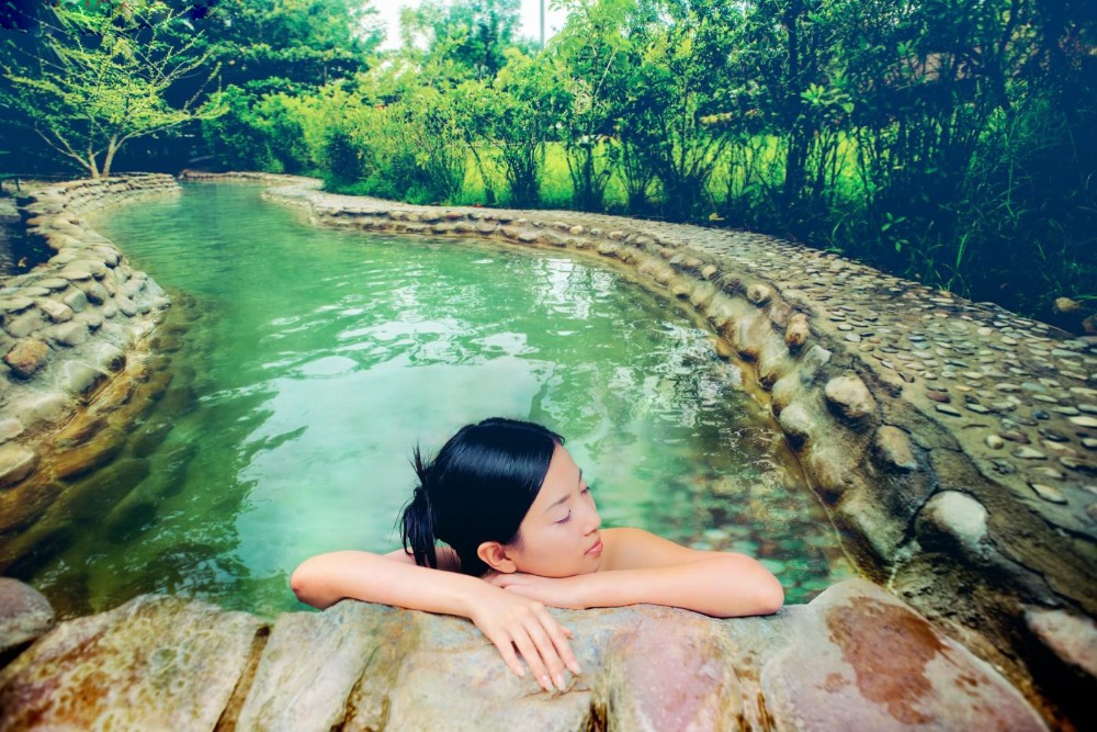 Tổng quan về suối khoáng nóng Tiên Lãng (dạng bài review)